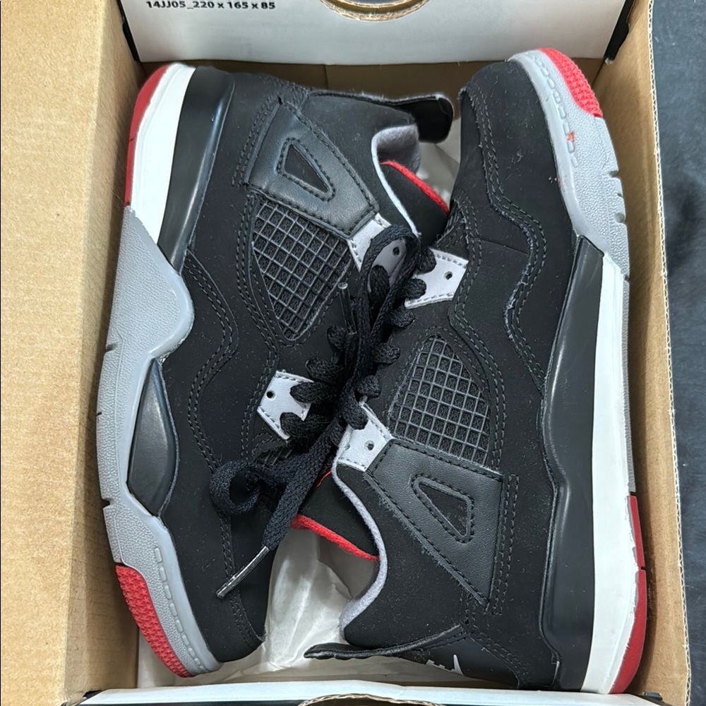 Jordan 4 Retro